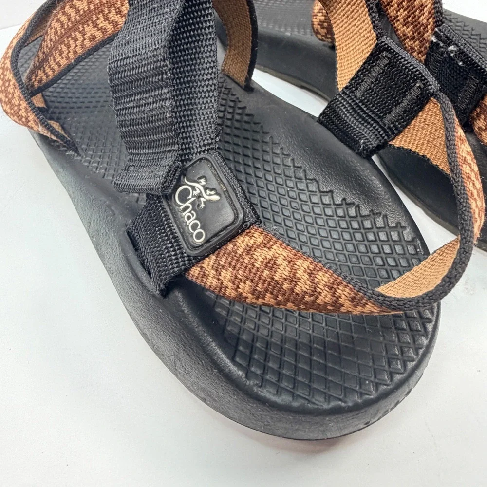 Chaco Mens 10 Z1 Classic Athletic Sandals Brown Geometric Vibram Sole Classic